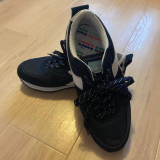 ディアドラ(DIADORA)のディアドラ スニーカー ほぼ未使用 24.5cm(スニーカー)