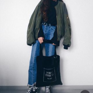 マウジー(moussy)のMOUSSY RANDOM CUT WIDE STRAIGHT 24(デニム/ジーンズ)