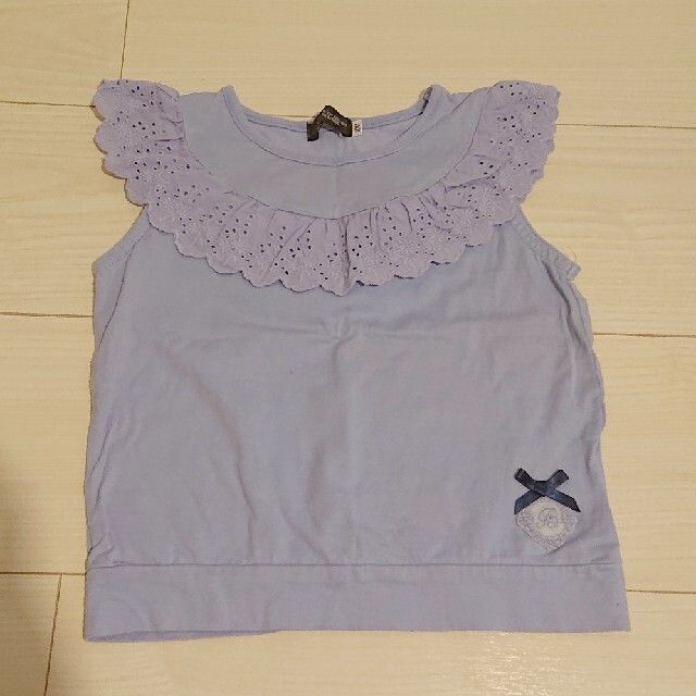 BeBe(ベベ)のBeBe✩.*˚ノースリーブカットソー 100cm キッズ/ベビー/マタニティのキッズ服女の子用(90cm~)(Tシャツ/カットソー)の商品写真