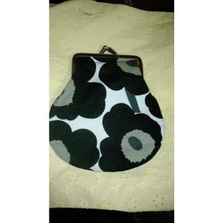 マリメッコ(marimekko)のマリメッコ　ウニッコ柄黒　がまくち(その他)