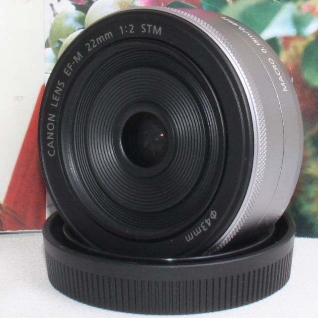 Canon - ❤️希少なシルバー❤️人気のパンケーキレンズ❤️キャノン EF-M 22mm❤️