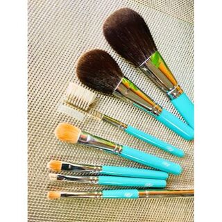 広島・熊野筆　メイクアップブラシセット  世界に誇る熊野の化粧筆メーカーの商品(ブラシ・チップ)