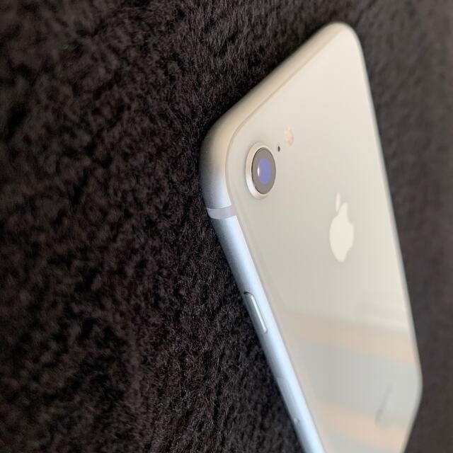 iPhone(アイフォーン)のiPhone8  64GB スマホ/家電/カメラのスマートフォン/携帯電話(スマートフォン本体)の商品写真