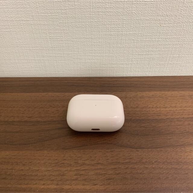 Apple(アップル)の【美品】Apple AirPods Pro(エアポッド) MWP22J/A スマホ/家電/カメラのオーディオ機器(ヘッドフォン/イヤフォン)の商品写真