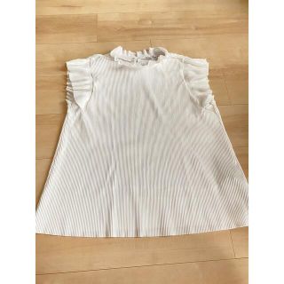 ザラ(ZARA)のZARA ホワイト　トップス(シャツ/ブラウス(半袖/袖なし))