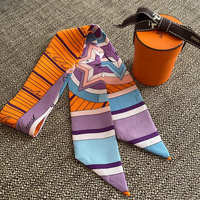 Hermes(エルメス)のエルメス　スカーフ　ツイリー レディースのファッション小物(バンダナ/スカーフ)の商品写真