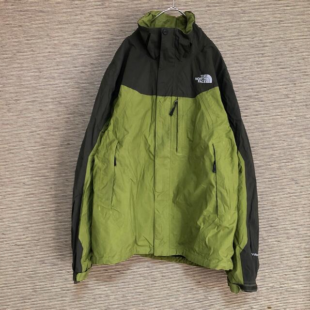 THE NORTH FACE(ザノースフェイス)の【ノースフェイス】マウンテンパーカー　オリーブ　刺繍ロゴ　ワンポイントロゴ□w メンズのジャケット/アウター(マウンテンパーカー)の商品写真