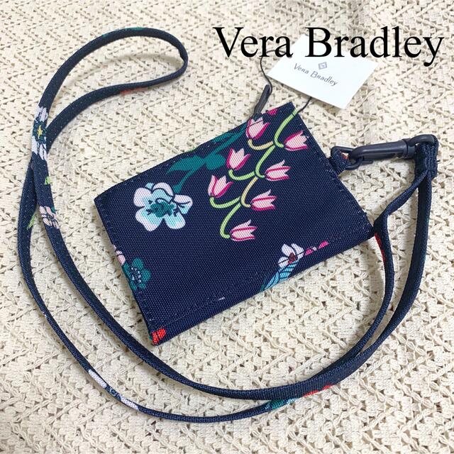 Vera Bradley(ヴェラブラッドリー)の新品　ヴェラブラッドリー　ReActive  パスケース　ランヤード レディースのファッション小物(名刺入れ/定期入れ)の商品写真