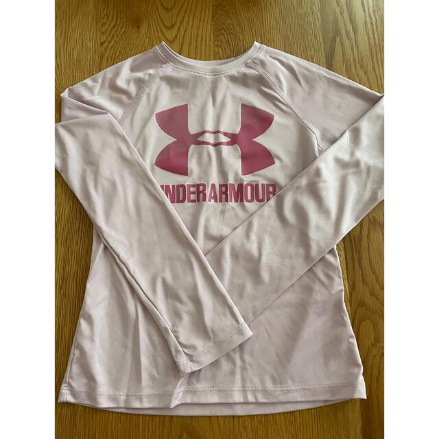 UNDER ARMOUR(アンダーアーマー)のアンダーアーマー♡トレーニングシャツ キッズ/ベビー/マタニティのキッズ服女の子用(90cm~)(Tシャツ/カットソー)の商品写真