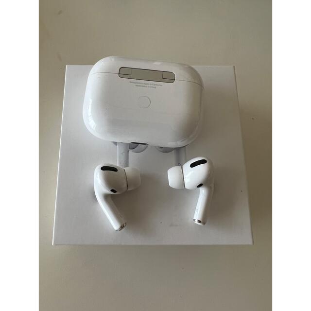 Apple(アップル)のAirPods Pro MWP22J/A スマホ/家電/カメラのオーディオ機器(ヘッドフォン/イヤフォン)の商品写真