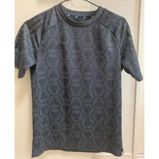 アディダス(adidas)のadidas Tシャツ　150㎝(ウェア)