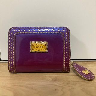 アナスイ(ANNA SUI)の【値下げ】ANNA SUI  二つ折り財布　パープル　エナメル(財布)