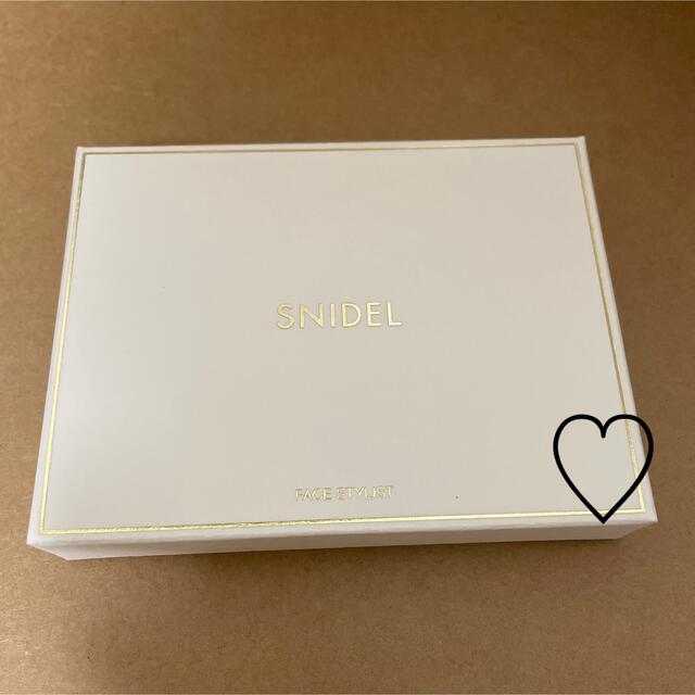 SNIDEL(スナイデル)の新品　SNIDEL BEAUTY  フェイス スタイリスト EX03 コスメ/美容のベースメイク/化粧品(アイシャドウ)の商品写真