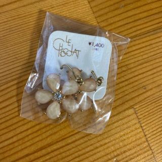 お花のピアス