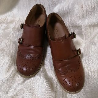 クラークス(Clarks)のお値下げ。クラークス。ウイングチップローファー。(ローファー/革靴)