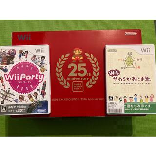 Wii 25周年記念 赤バージョン＋ソフト2つ(家庭用ゲーム機本体)