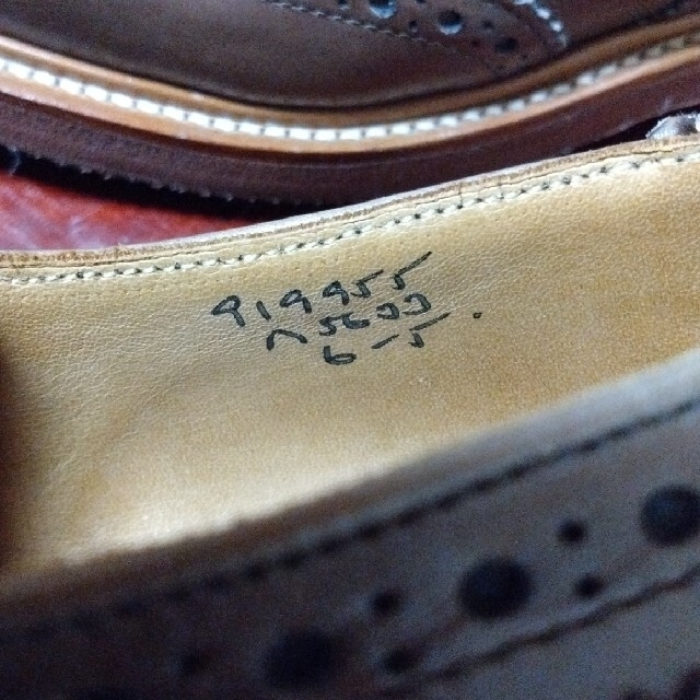 Trickers(トリッカーズ)のトリッカーズ　M5633 バートン　6.5 　フルセット メンズの靴/シューズ(ドレス/ビジネス)の商品写真