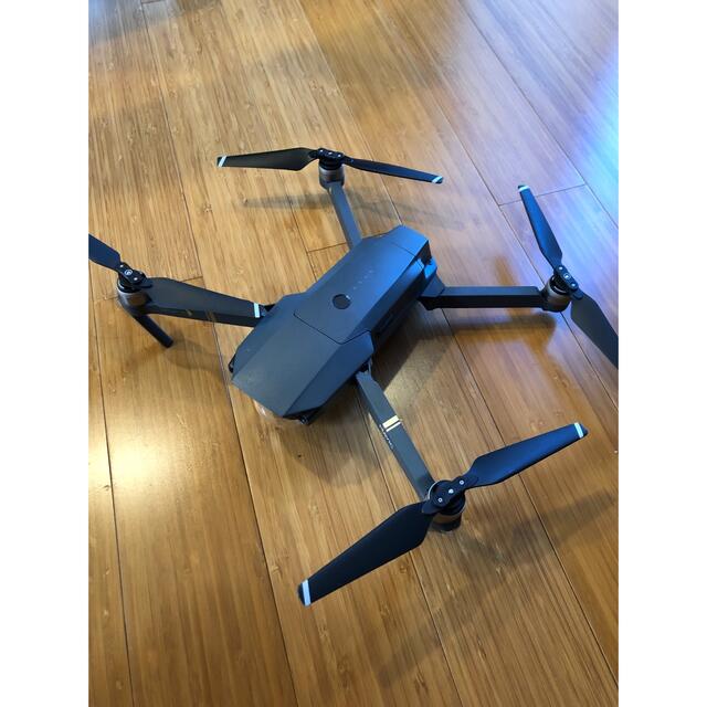 DJI mavic pro バッテリー×2 ドローン 動作品 中古 12v充電可 スマホ/家電/カメラのカメラ(その他)の商品写真