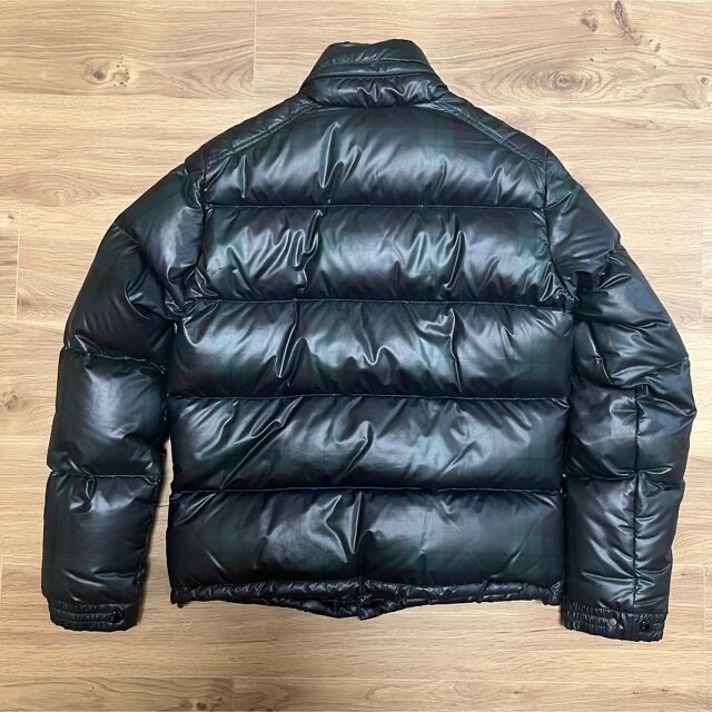 MONCLER(モンクレール)の【中古】MONCLER モンクレール タータンチェック ダウンジャケット メンズのジャケット/アウター(ダウンジャケット)の商品写真