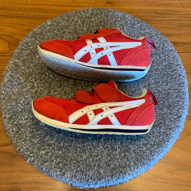 asics(アシックス)のasics スクスク　アイダホ キッズ/ベビー/マタニティのキッズ靴/シューズ(15cm~)(スニーカー)の商品写真