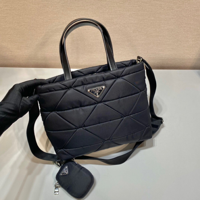 限定販売】 PRADA トートバッグ プラダパデッドナイロン - トート