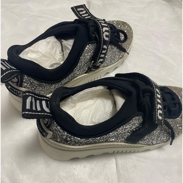 MIU MIU - miumiu グリッタースニーカーの通販 by ♡ shop MIU MIU - miumiu グリッタースニーカーの通販 by ♡ shop