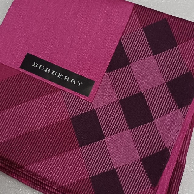 BURBERRY(バーバリー)の値下げ📌バーバリー☆大判ハンカチ レディースのファッション小物(ハンカチ)の商品写真