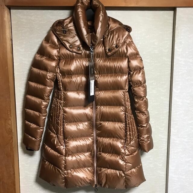 タトラスのダウンコートです。 史上最も激安 18850円 www.toyotec.com