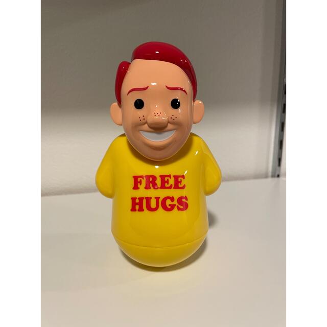 Joan Cornell’s Free Hugs 起き上がり小法師