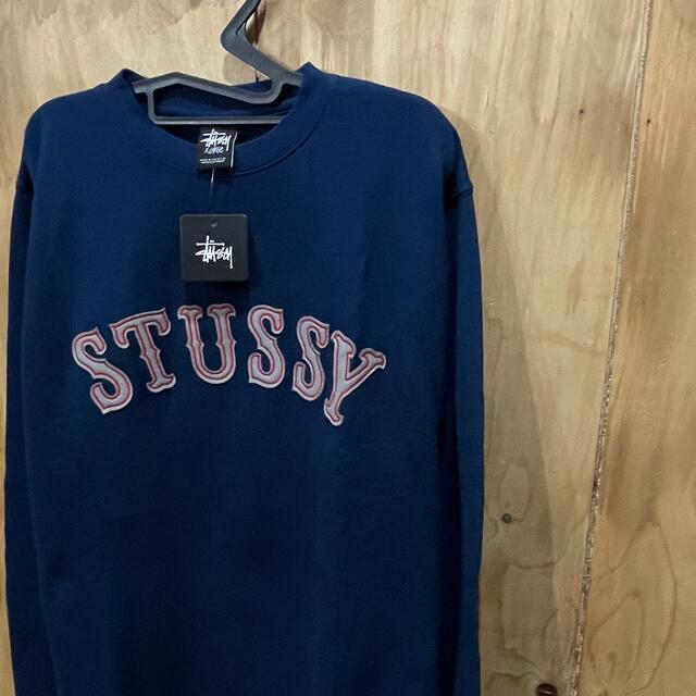 STUSSY(ステューシー)の【新品未使用】【レア商品】stussy CREW PIRATES サイズXL メンズのトップス(スウェット)の商品写真