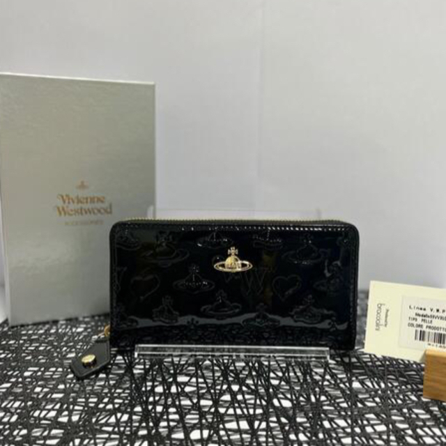 Vivienne Westwood(ヴィヴィアンウエストウッド)のVivienne Westwood エナメル 財布 長財布 黒 ブラック レディースのファッション小物(財布)の商品写真