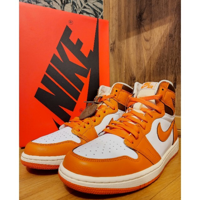 NIKE ナイキ ウィメンズ エアジョーダン1 ハイOG スターフィッシュ 国産品 ナイキ ウィメンズ エアジョーダン1 ハイ OG スターフィッシュ 27.0cm スニーカー