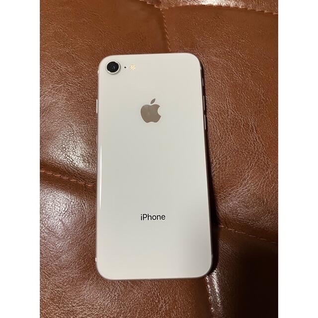 iPhone(アイフォーン)のiPhone8 スマホ/家電/カメラのスマートフォン/携帯電話(スマートフォン本体)の商品写真