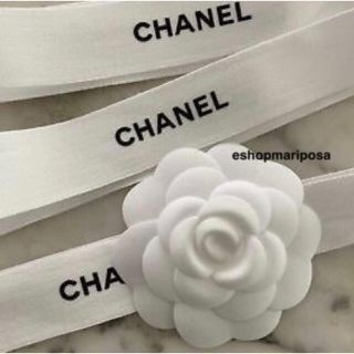 シャネル(CHANEL)のシャネル 立体カメリア 白 3Dカメリアステッカー 定番ホワイト コサージュ(ラッピング/包装)