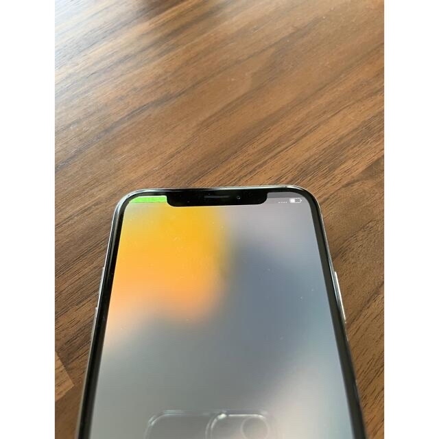 Apple(アップル)のiPhone X 256GB シルバー　SIMフリー スマホ/家電/カメラのスマートフォン/携帯電話(スマートフォン本体)の商品写真