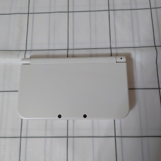 Newニンテンドー3DS LL パールホワイト