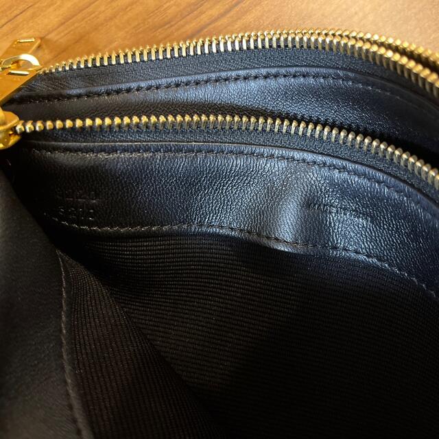 celine(セリーヌ)のセリーヌ　トリオ　ラージ　黒　ブラック レディースのバッグ(ショルダーバッグ)の商品写真