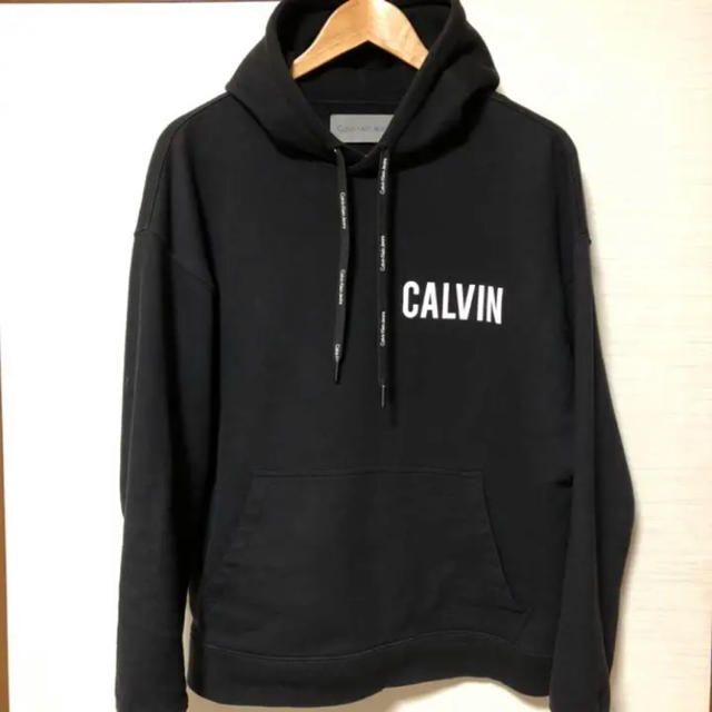 Calvin Klein(カルバンクライン)の【カルバンクライン】プルオーバーパーカー　ブラック　美品　Mサイズ相当 メンズのトップス(パーカー)の商品写真