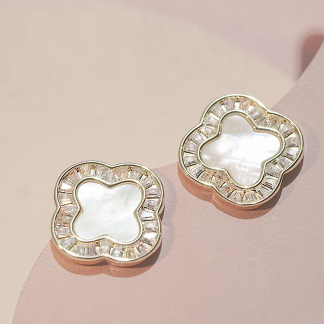 clover shell pierce レディースのアクセサリー(ピアス)の商品写真