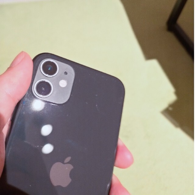 iPhone(アイフォーン)のiPhone11 64GB ブラック SiMフリー  スマホ/家電/カメラのスマートフォン/携帯電話(スマートフォン本体)の商品写真