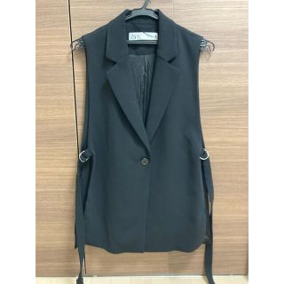 ザラ(ZARA)のZARA ザラ スリット入りベスト ジレ ブラック XS (ベスト/ジレ)