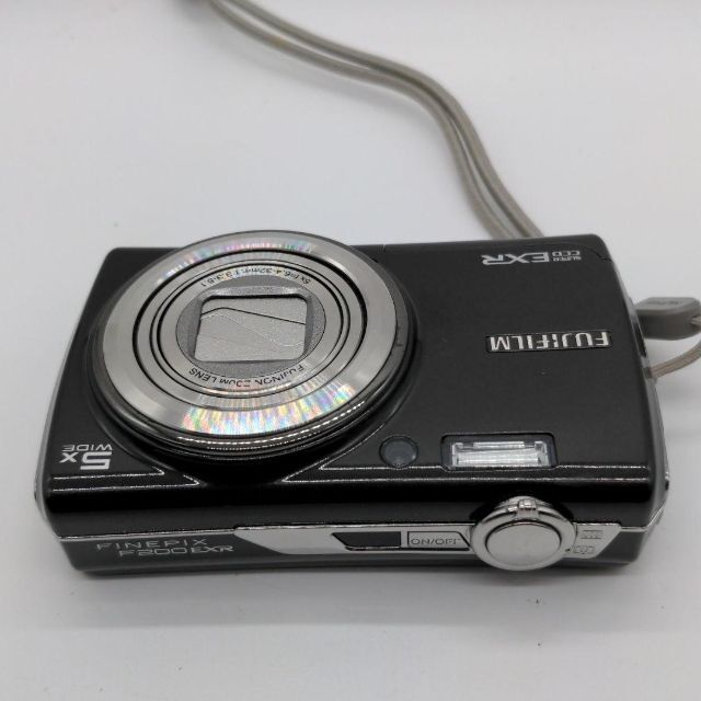 富士フイルム(フジフイルム)のFINEPIX F200EXR スマホ/家電/カメラのカメラ(コンパクトデジタルカメラ)の商品写真