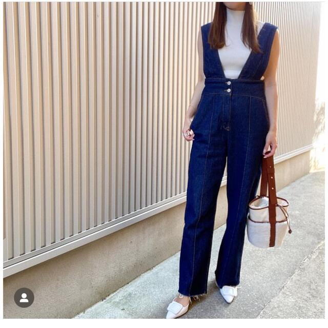 ZARA(ザラ)のZARA リラックスカットデニムサロペット　S レディースのパンツ(サロペット/オーバーオール)の商品写真