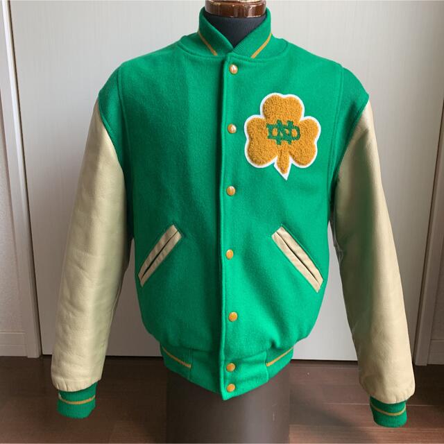 Notre Dame“Fighting Irish“ ヴィンテージ スタジャン 新品未開封です Notre Dame“Fighting Irish“ ヴィンテージ スタジャン スタジャン