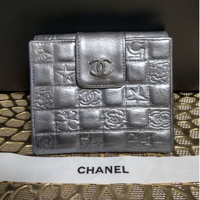 CHANEL アイコン 折財布