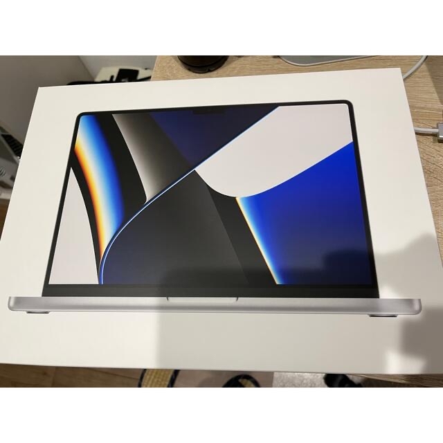 Apple(アップル)の限定保証4ヶ月　美品　APPLE 14インチ MacBook Pro シルバー  スマホ/家電/カメラのPC/タブレット(ノートPC)の商品写真