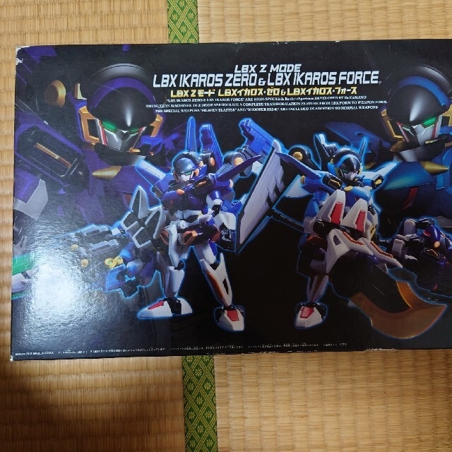 本物の BANDAI 未開封 ダンボール戦機 イカロス・ゼロ イカロス