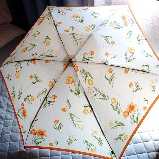 NINA RICCI(ニナリッチ)の【最終お値下げ】NINA RICCI  花柄  雨傘  折り畳み傘 レディースのファッション小物(傘)の商品写真