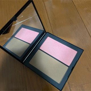 ナーズ(NARS)のNARSチークパレット※アイコニックグロー オーガズム＆ラグナ(チーク)