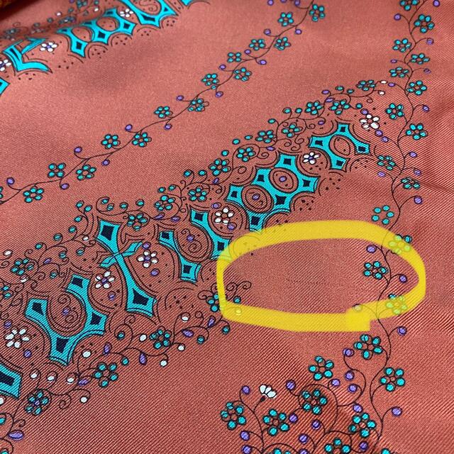 manipuri(マニプリ)の［難あり］マニプリ 88センチ シルクスカーフ ブラウンオレンジ レディースのファッション小物(バンダナ/スカーフ)の商品写真